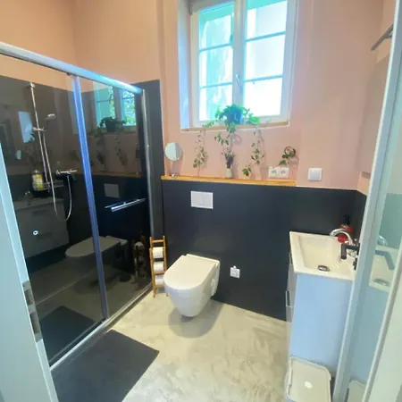 Oda ve Kahvaltı Four Carlsbad Authentic