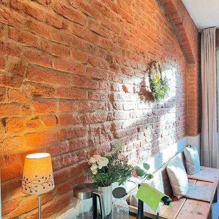 Bed & Breakfast Four Carlsbad Authentic 4*